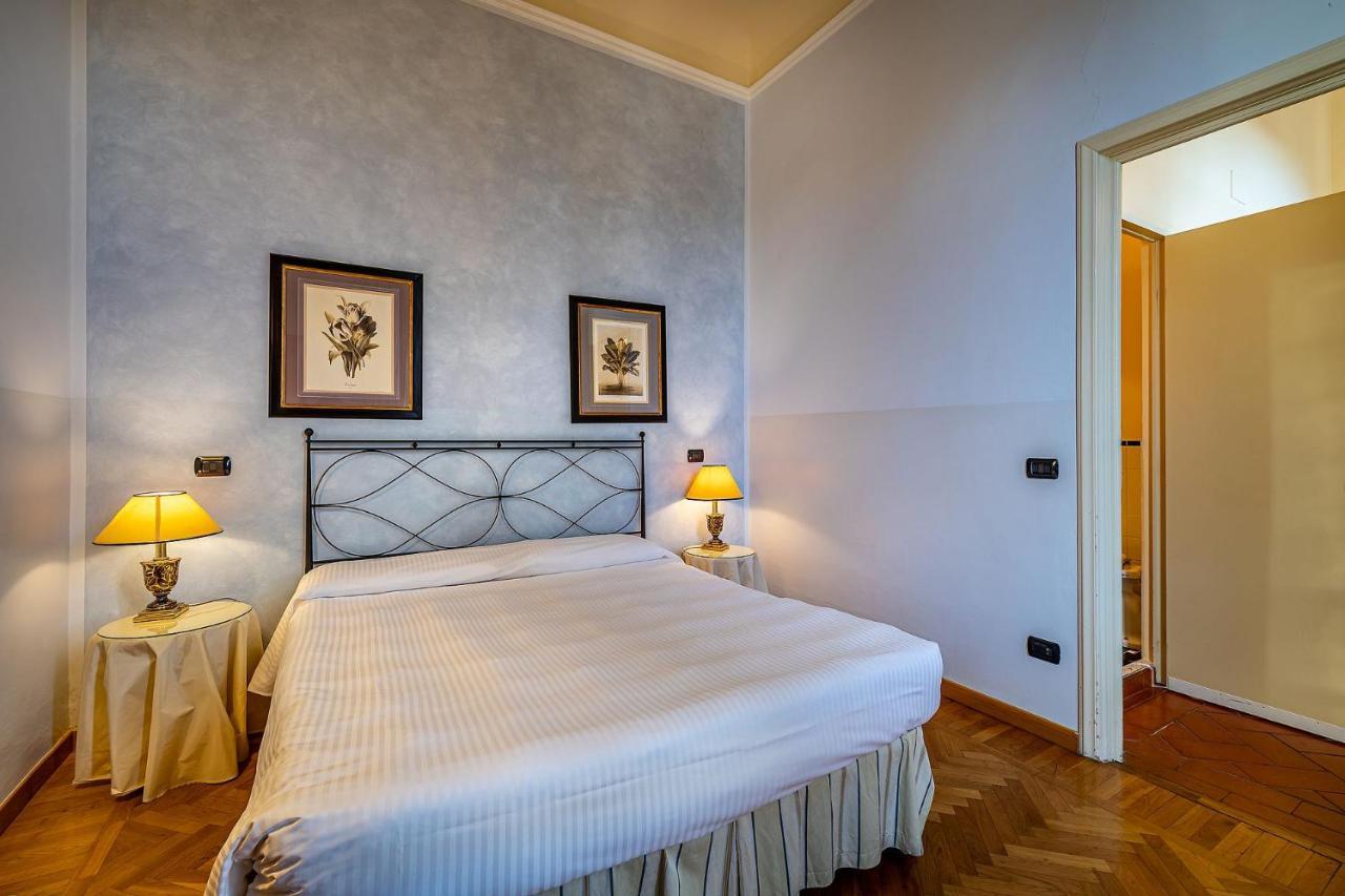 Palazzo Gamba Apartments Al Duomo Florence Luaran gambar