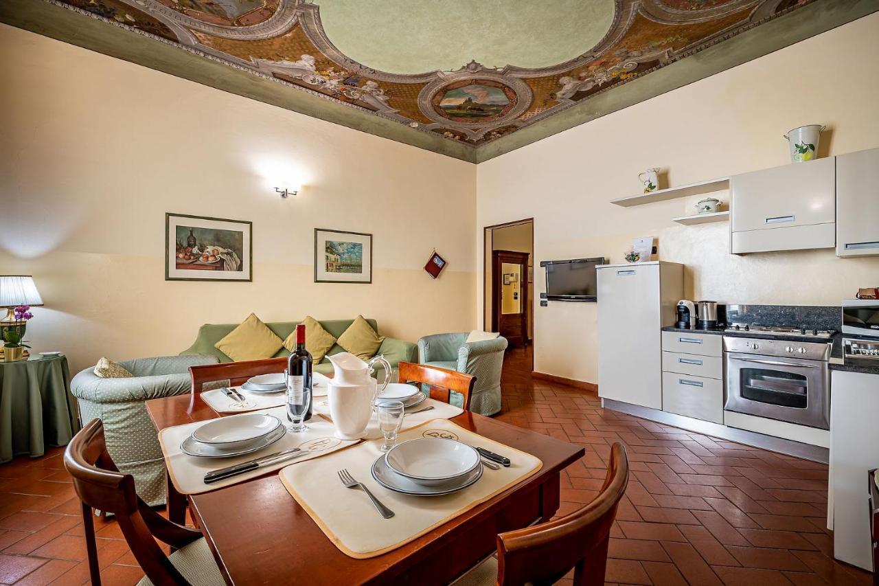 Palazzo Gamba Apartments Al Duomo Florence Luaran gambar