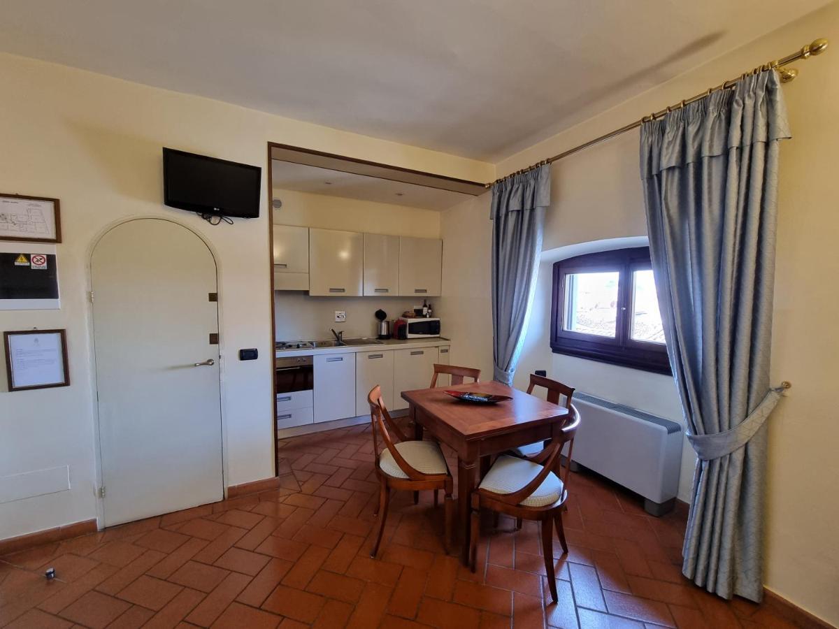 Palazzo Gamba Apartments Al Duomo Florence Luaran gambar