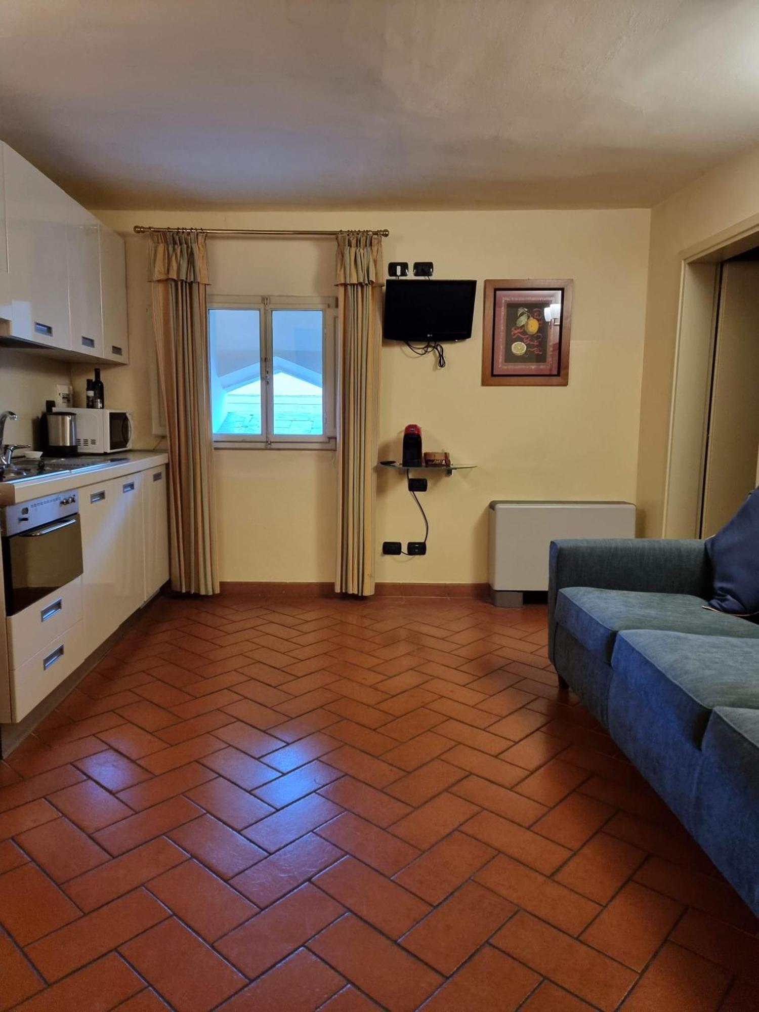 Palazzo Gamba Apartments Al Duomo Florence Luaran gambar